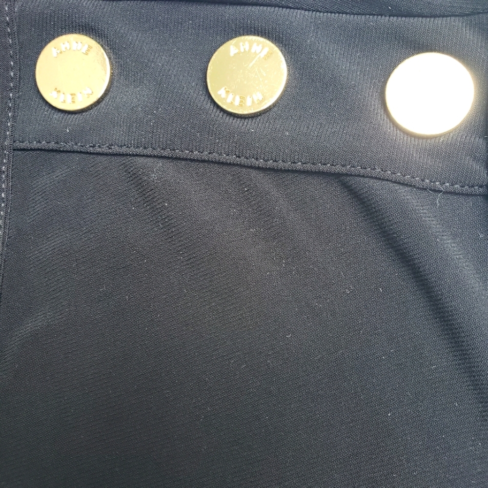 Anne Klein Shell Top. - Picture 4 of 4